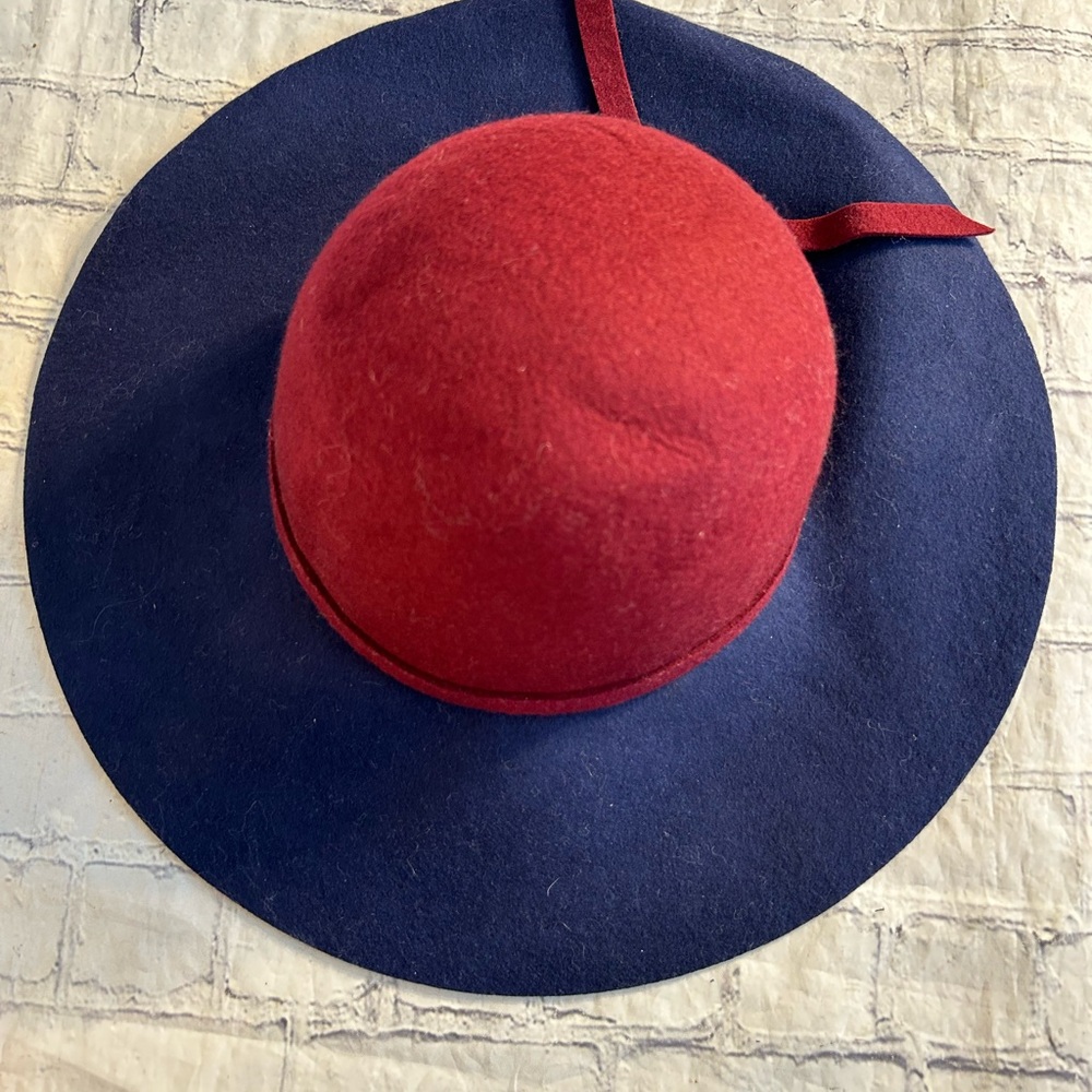 C 100% WOOL TWO TONE NAVY AND BURGUNDY FLOPPY STYLE WOMEN’S HAT - Picture 4 of 6